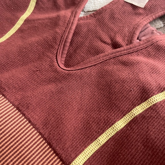 Fabletics Matching Sweat/Tank Set - Picture 4 of 5